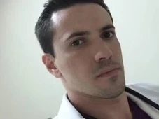 Imagem - Médico acusado de matar esposa não pode receber visita da amante na cadeia