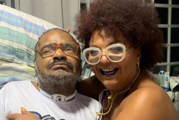 Arlindo Cruz e a esposa por Reprodução