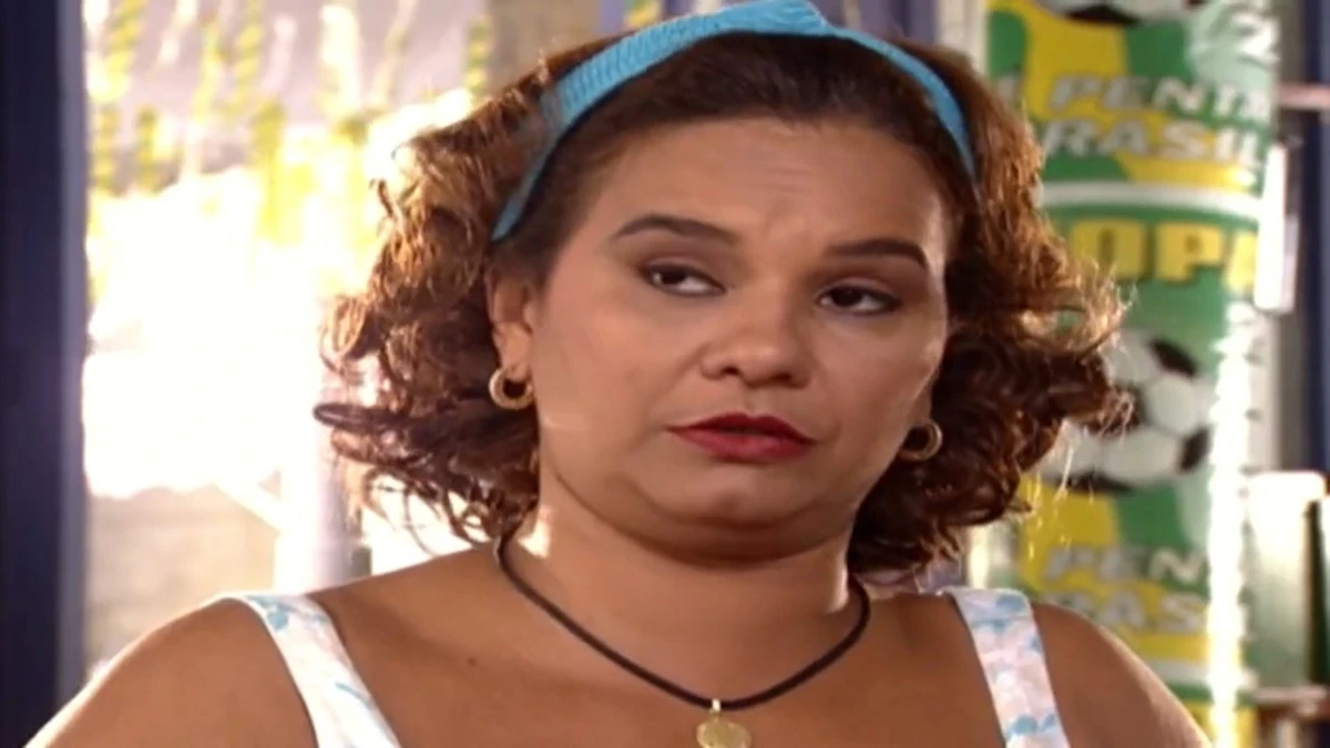 Dona Jura de 'O Clone' por Reprodução