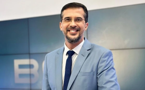 Fernando Sodake comanda o novo jornal da Bahia FM 