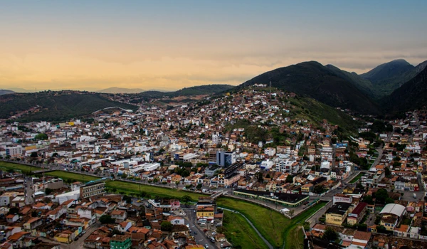 No dia 6 de julho, Jacobina registrou um tremor de 1.8 mR; no dia 3 de julho, foram três: o primeiro às 01h05 (1.6 mR); o segundo às 03h18 (2.5 mR); e o terceiro às 10h37 (2.0 mR). Apenas o último foi sentido por moradores por Reprodução/Prefeitura de Jacobina