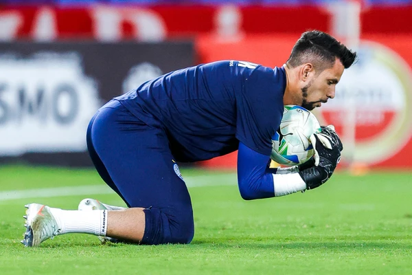 Marcos Felipe vive momento de instabilidade com a camisa do Bahia