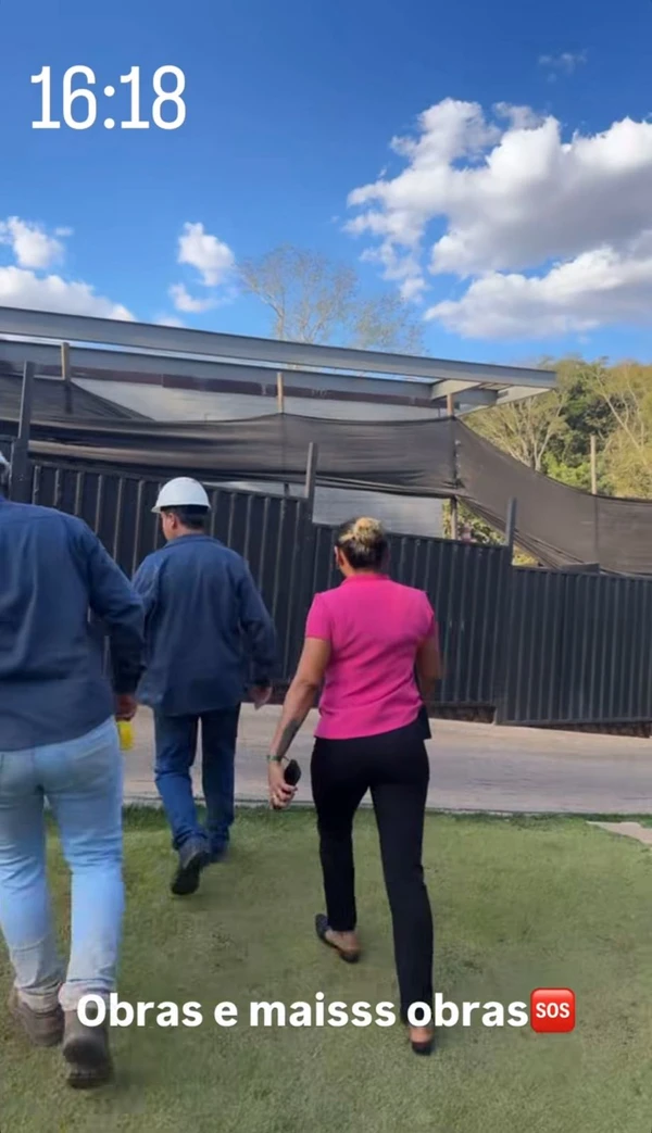 Obras de Virginia em condomínio de luxo ocupam dois lotes por Reprodução / Redes Sociais