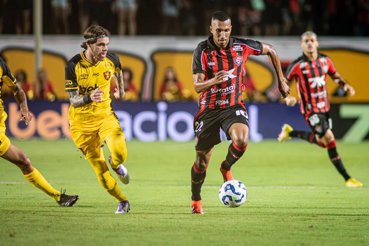 Vitória 2 x 2 Sport  por Victor Ferreira/EC Vitória