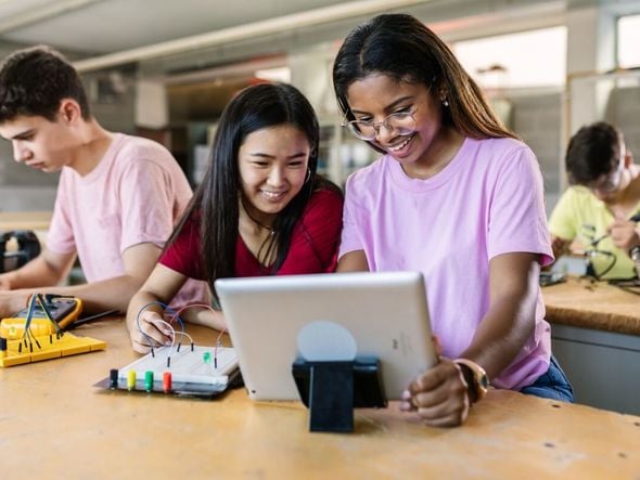 Imagem - 5 aprendizados valiosos que a robótica oferece aos jovens