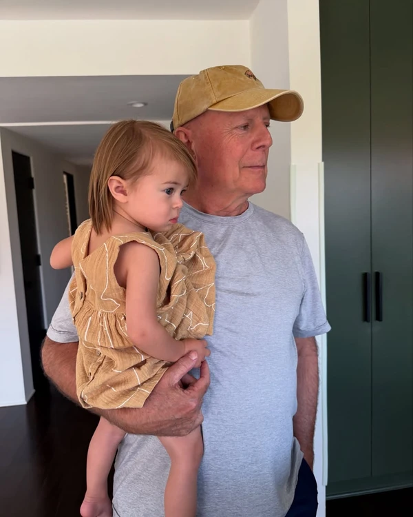Bruce Willis por Reprodução/Instagram
