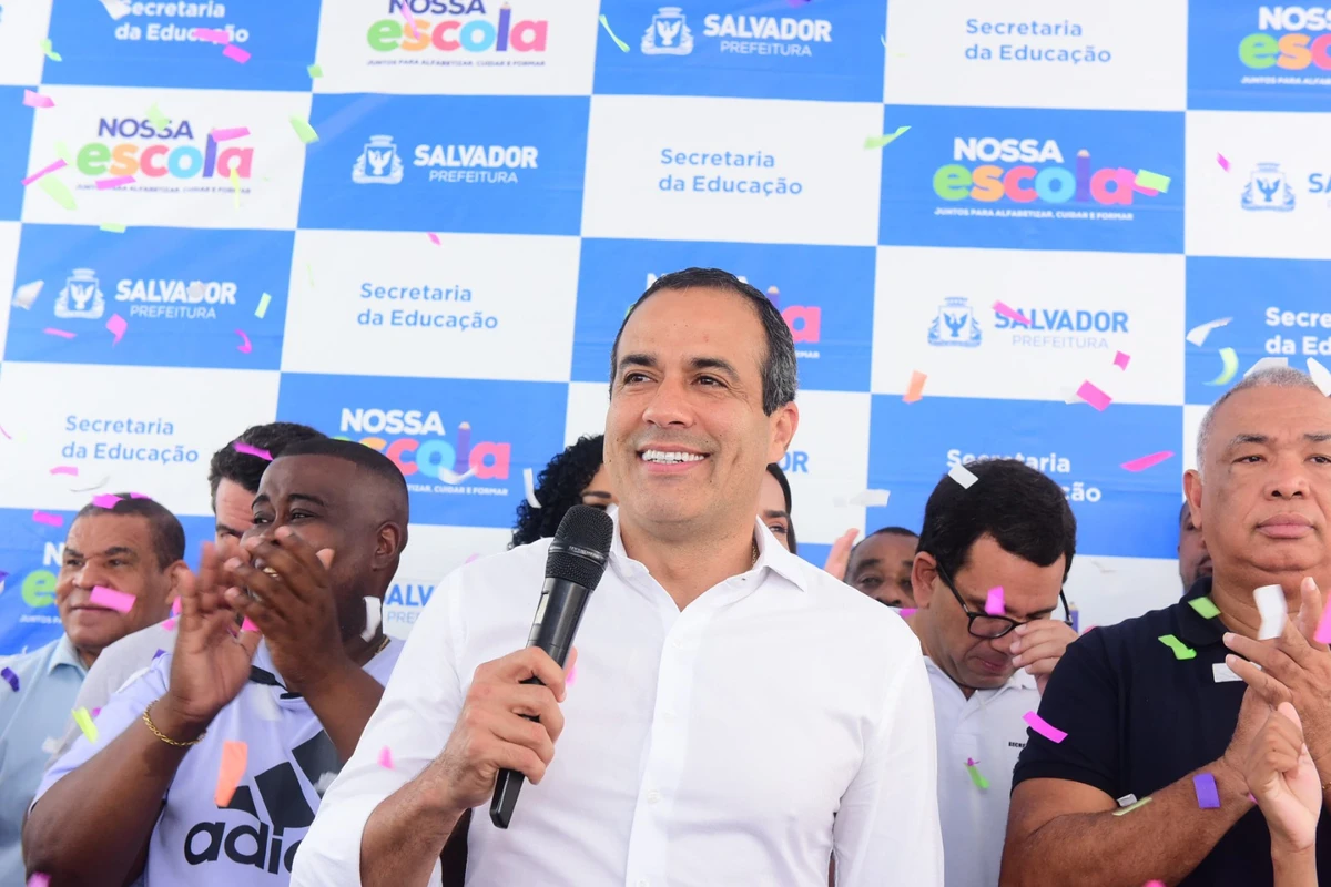 Bruno Reis durante inauguração de escola no Pero Vaz por Valter Pontes/ Secom PMS