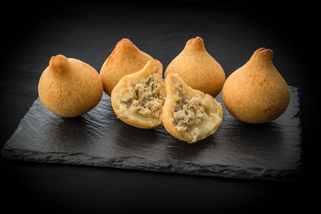 Coxinha de carne de jaca (Imagem: Romana photographer | Shutterstock) 