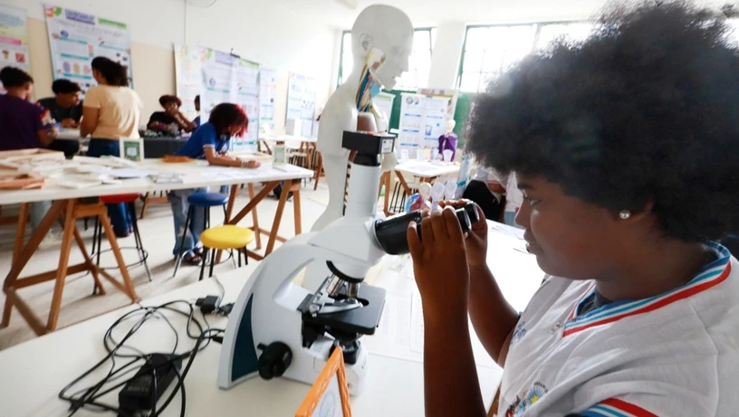 Imagem - Edital oferece 400 bolsas de R$ 800 para professores da rede estadual; veja detalhes