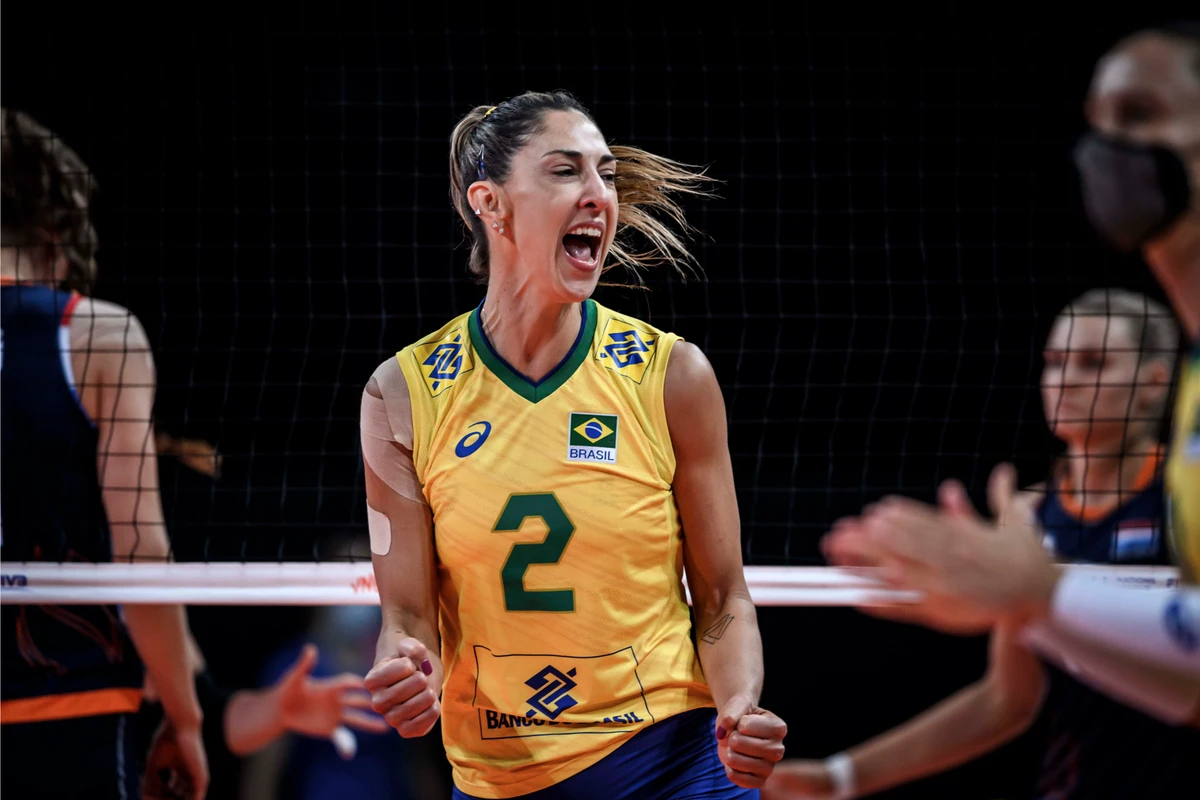 Carol Gattaz assumiu namoro com Victoria Misk