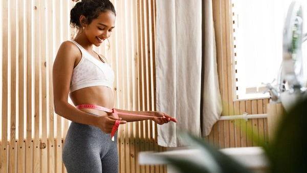 Emagrecer de forma saudável é possível com exercícios de alto gasto calórico. Saiba quais são os 3 melhores esportes para perder peso
