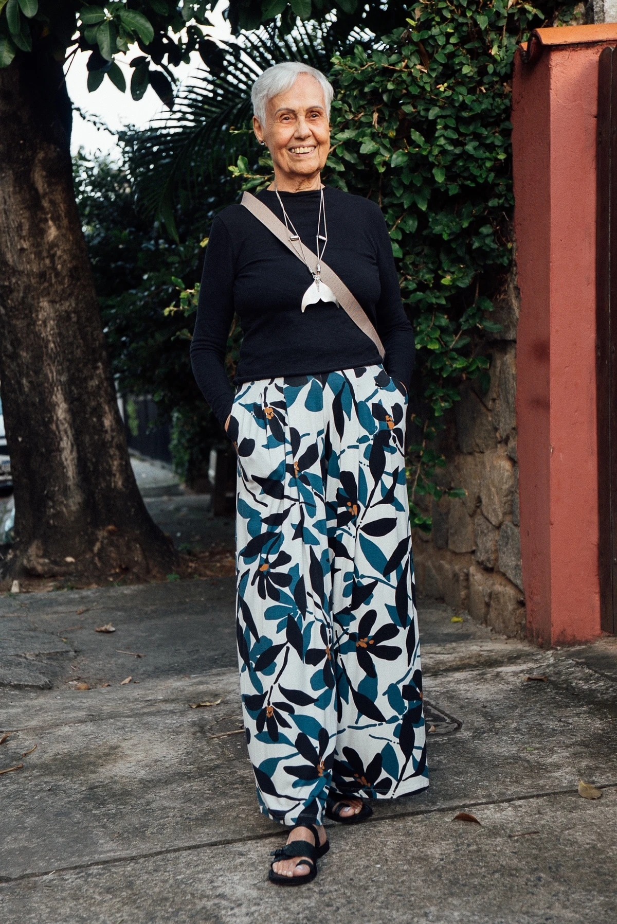 Myrna Pomaro tem 86 anos e prova que estilo não tem nada a ver com idade