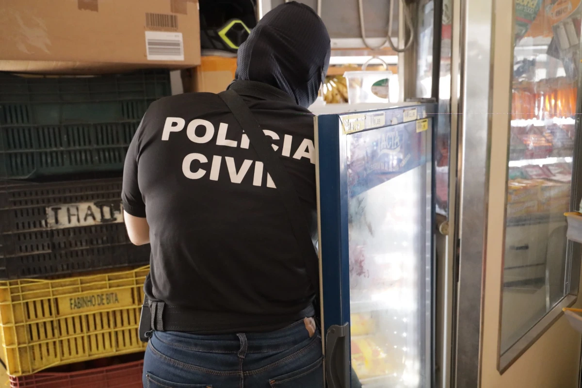 Operação da polícia em padarias de Salvador por Bruno Ricardo / Ascom PCBA