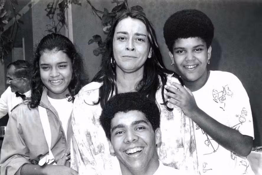Preta Gil e a mãe, Sandra Gadêlha, a Drão por Reprodução