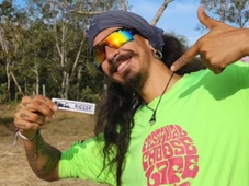 Imagem - VÍDEO: Homem de 29 anos morre após cair de cerca de 50 metros de altura enquanto praticava esporte radical