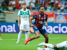 Imagem - Bahia vence o Juventude na Fonte Nova com Jean Lucas em noite de centroavante