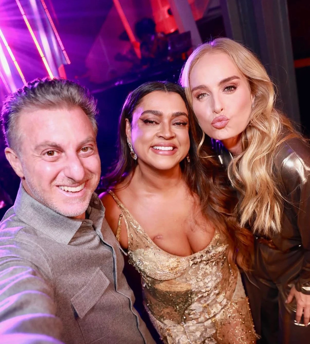 Luciano Huck, Preta e Angélica por Reprodução