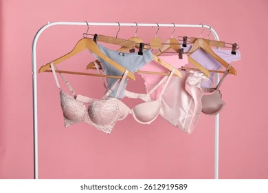 Roupas íntimas por Shutterstock