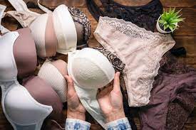 Roupas íntimas por Shutterstock