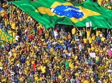 Imagem - O hábito que milhões de torcedores repetem durante os jogos pode custar caro à sua voz