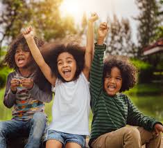 Crianças por Shutterstock