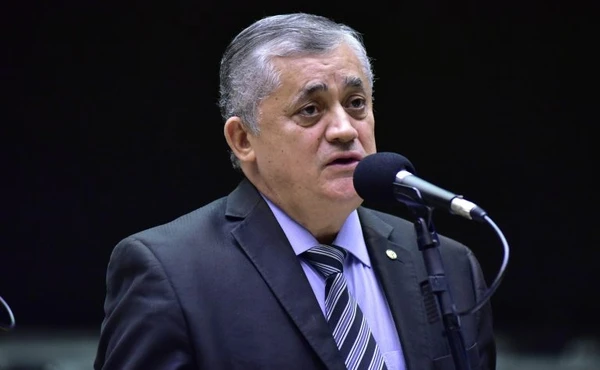 José Guimarães (PT-CE) por Câmara de Deputados
