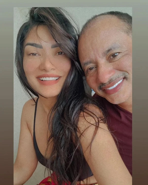 Manoel Gomes, dono do hit 'Caneta Azul' e Diva Gomes  por Reprodução/Redes Sociais 
