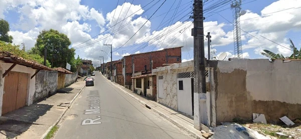 Mônica Ramos dos Santos foi morta no meio da rua por Reprodução