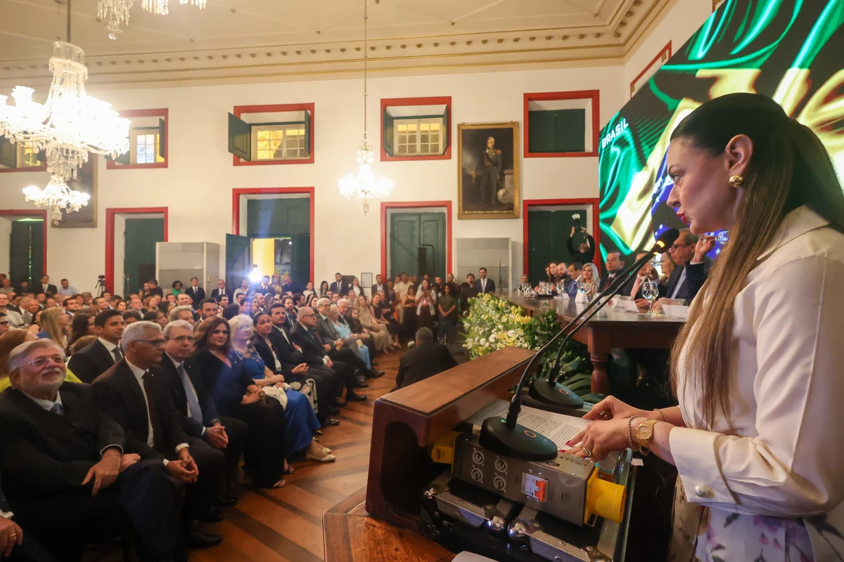 Isabela Suarez toma posse como presidente da Associação Comercial da Bahia e reúne empresariado e autoridades baianas por Marina Silva/CORREIO
