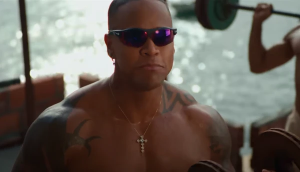 Registros de 'Desliza', clipe com Léo Santana por Registros de 'Desliza', clipe com Léo Santana