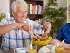 Imagem - Descubra quais alimentos combatem rugas e fortalecem imunidade após os 60 anos