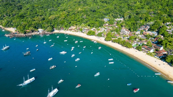 Angra dos Reis por Shutterstock