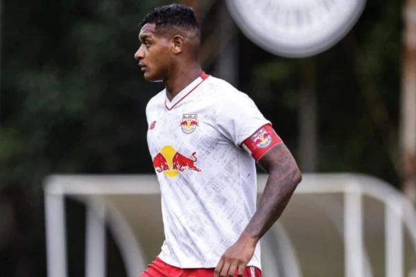 Claudinho (Red Bull Bragantino) - 7 gols a essa altura em 2020 por Reprodução