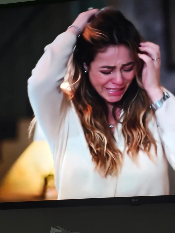 Paolla Oliveira dá show no papel de Heleninha por Reprodução