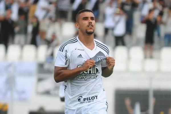 Pottker (Ponte Preta) -  7 gols a essa altura em 2016 por Reprodução