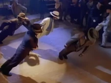 Imagem - Mistério revelado: veja como Michael Jackson conseguia inclinar o corpo pra frente sem cair