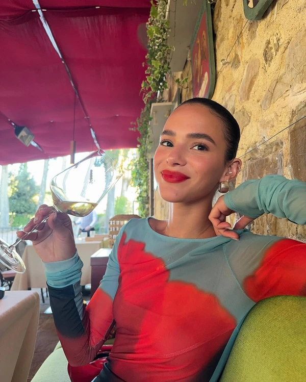 Bruna Marquezine por Reprodução/Instagram