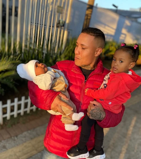 João Igor é pai de Zoe e Ravi por Reprodução / Instagram