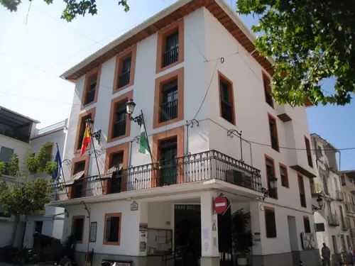 Lanjarón, na Espanha por Reprodução