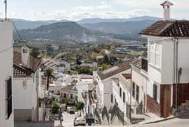 Lanjarón, na Espanha por Reprodução