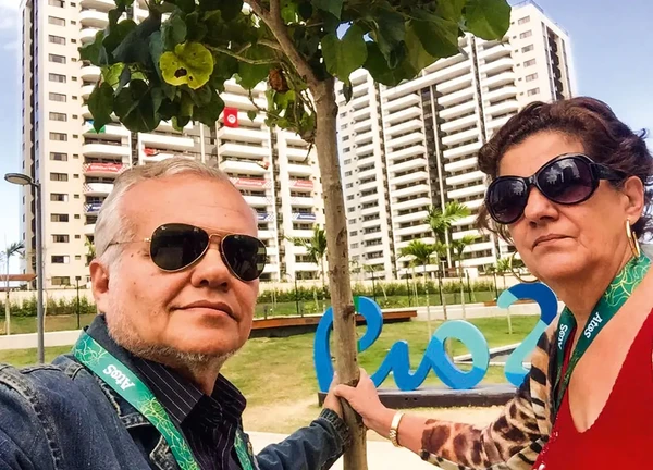 Osmar Santos e Adelaide Scritori por Acervo Pessoal