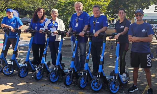 Patinetes elétricos foram usados para mais de 350 mil viagens em Salvador por Divulgação