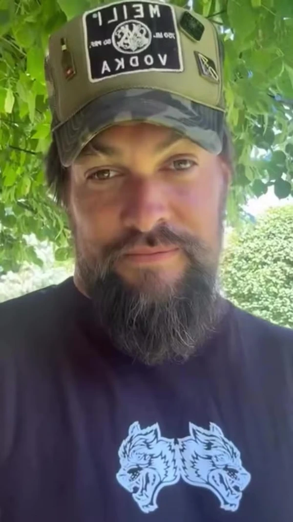 Antes e depois de Jason Momoa por Reprodução/Instagram