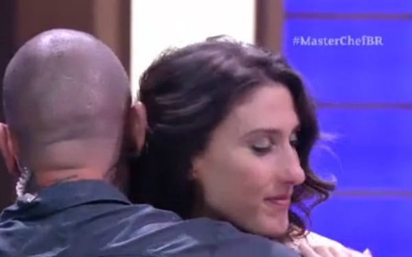 Henrique Fogaça e Paola Carosella por Reprodução