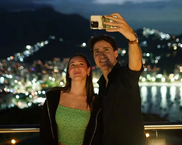 Justin Trudeau e a filha, Ella-Grace Trudeau  por Reprodução/Instagram