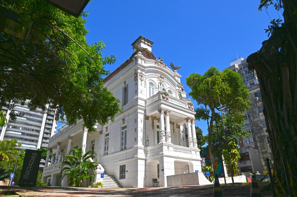 O Museu de Arte Contemporânea da Bahia (MAC_BAHIA)