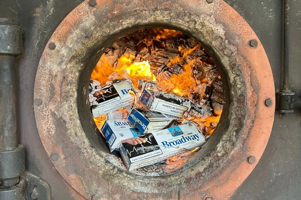 Polícia Civil incinerou cigarros apreendidos