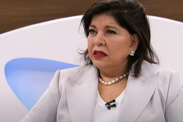 Roberta Miranda por Reprodução