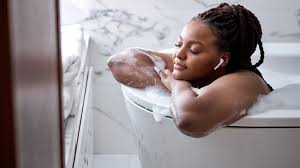 Banho relaxante por Shutterstock