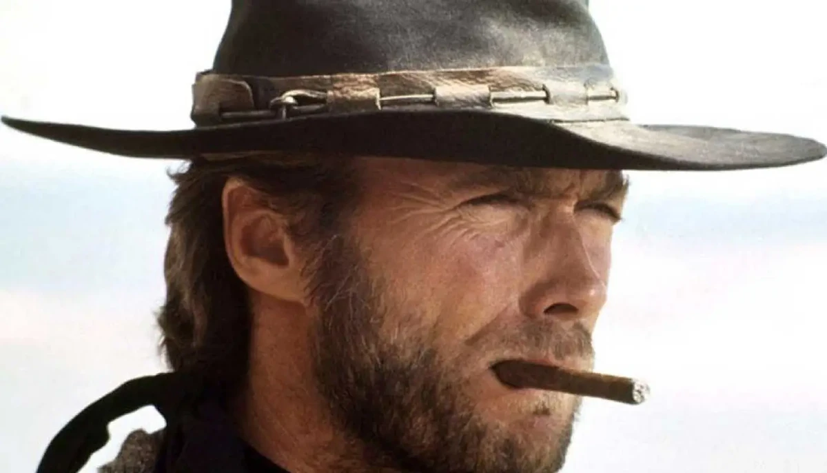 Clint Eastwood  por Reprodução